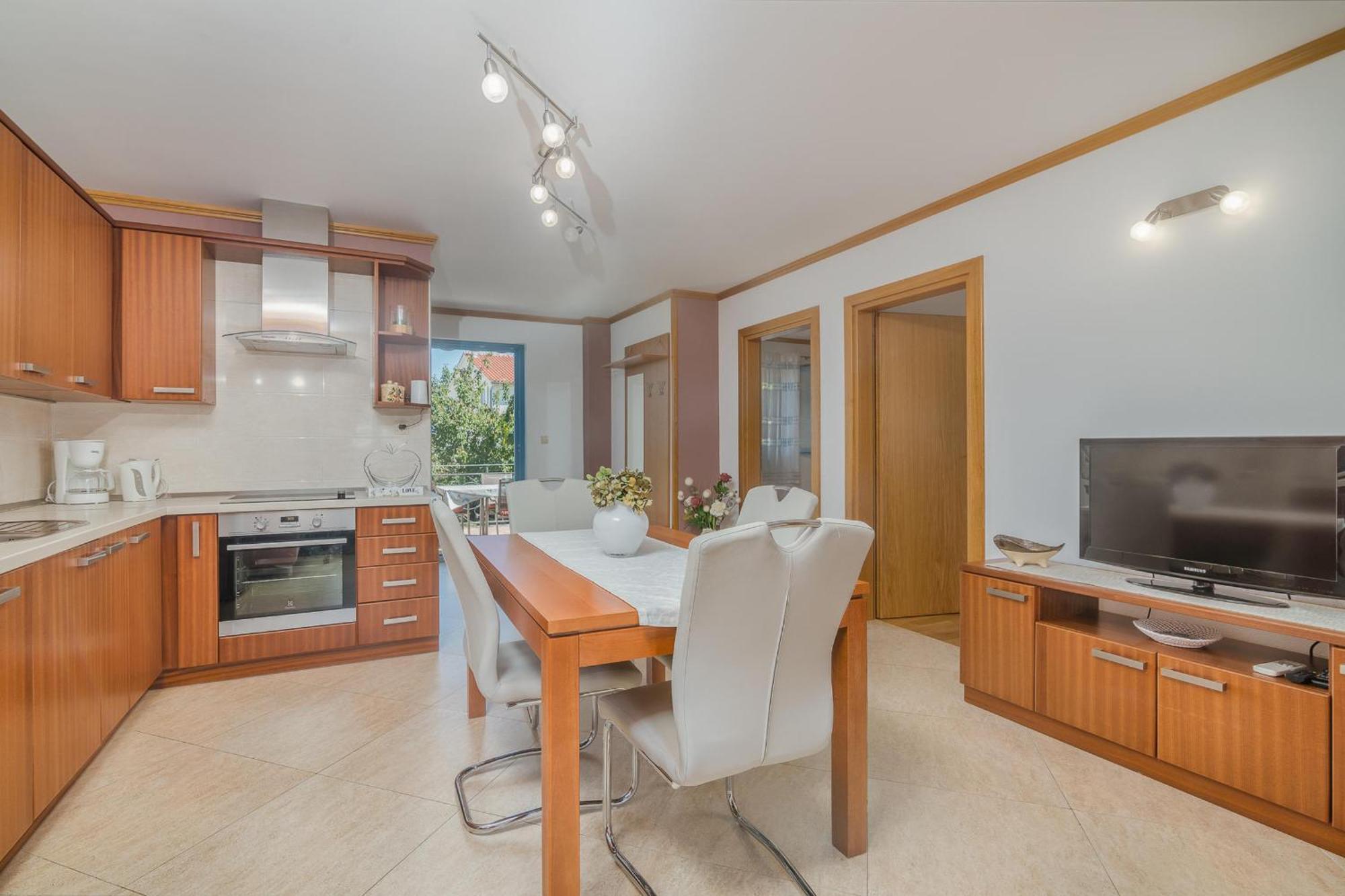 Apartments Prendivoj Malinska Luaran gambar